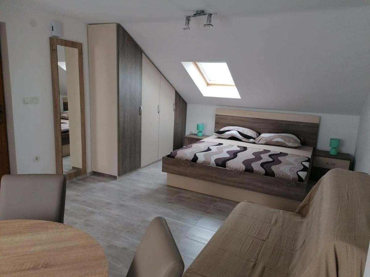 Apartment Niva Nin Luaran gambar