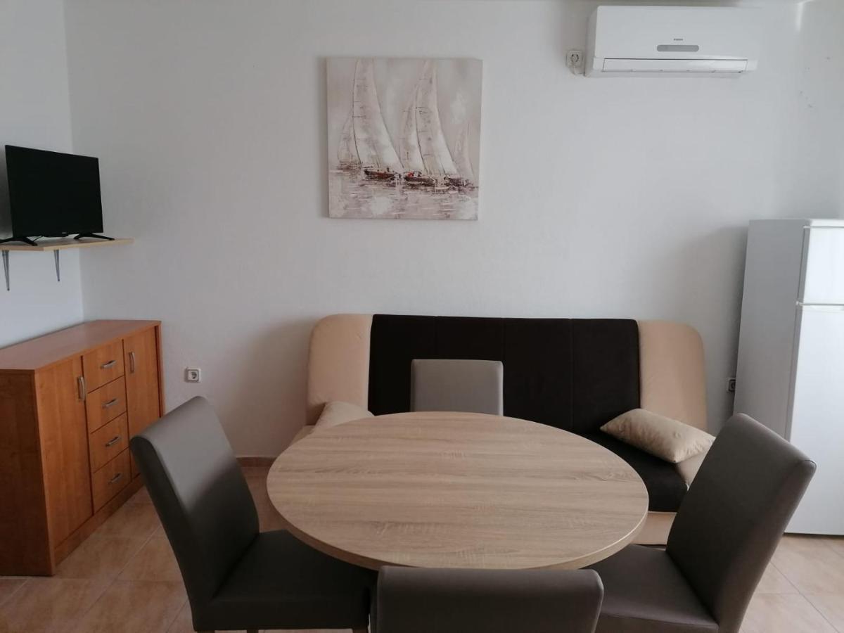 Apartment Niva Nin Luaran gambar