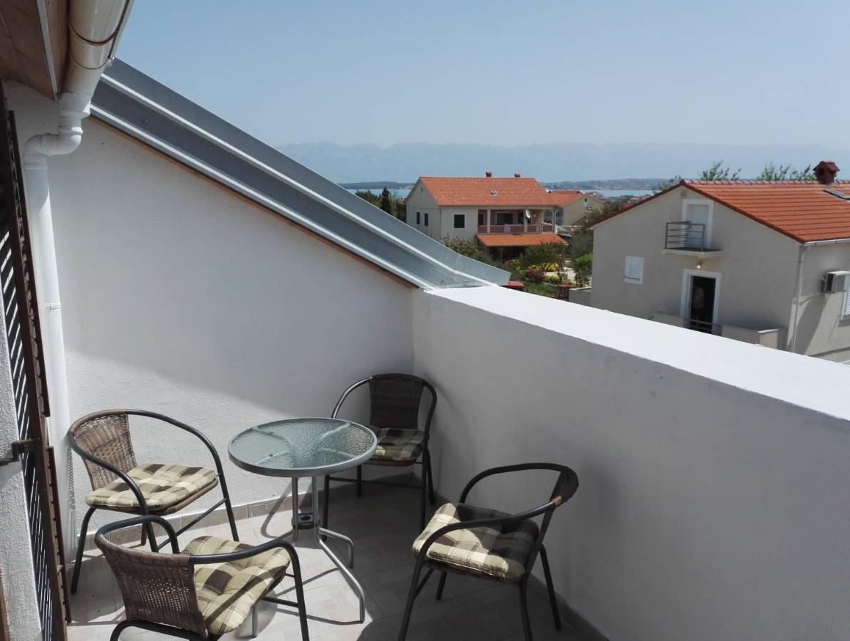 Apartment Niva Nin Luaran gambar