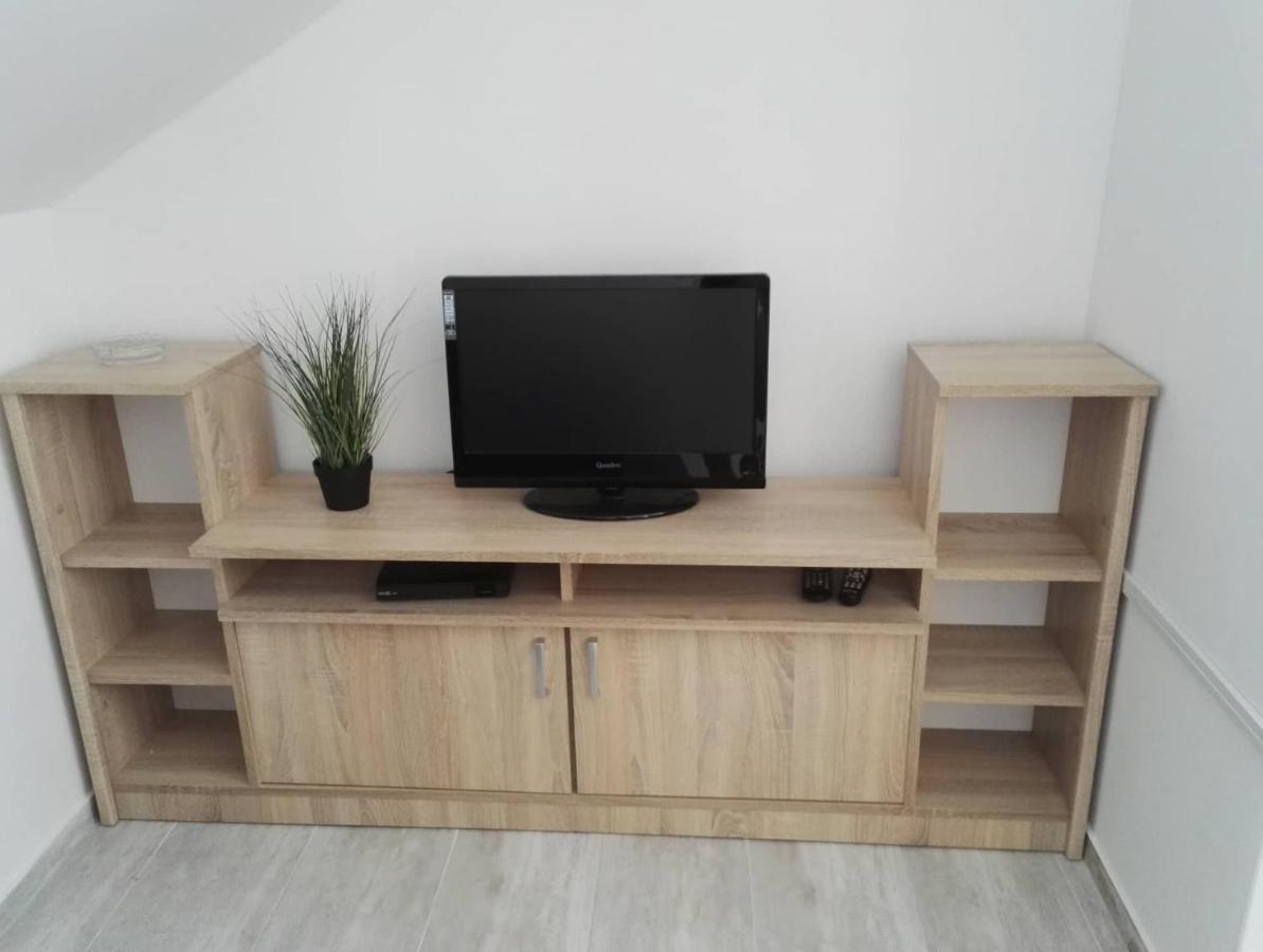 Apartment Niva Nin Luaran gambar